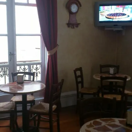Aguila Hotel