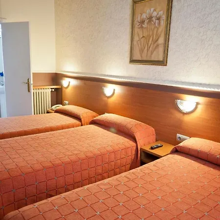 Hotel Aguila *